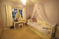 Semi-Detached House, 4 bedrooms, Freehold