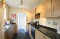 Mid-Terrace House, 2 bedrooms, Leasehold