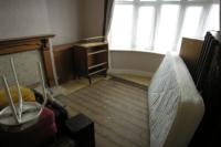 Semi-Detached House, 3 bedrooms, Freehold