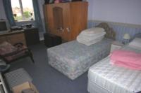 Semi-Detached House, 4 bedrooms, Freehold