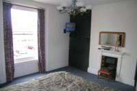 End-of-Terrace House, 4 bedrooms, Freehold