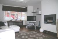 Semi-Detached House, 3 bedrooms, Freehold