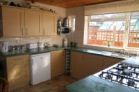 Semi-Detached House, 3 bedrooms, Freehold