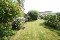 Semi-Detached House, 3 bedrooms, Freehold