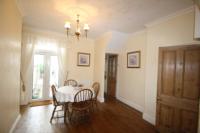 Mid-Terrace House, 3 bedrooms, Freehold