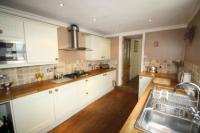 Mid-Terrace House, 3 bedrooms, Freehold