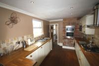 Mid-Terrace House, 3 bedrooms, Freehold