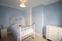 Mid-Terrace House, 3 bedrooms, Freehold