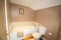 Mid-Terrace House, 3 bedrooms, Freehold