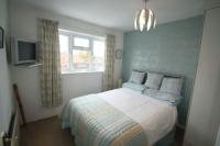 Mid-Terrace House, 2 bedrooms, 