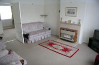 End-of-Terrace House, 3 bedrooms, Freehold