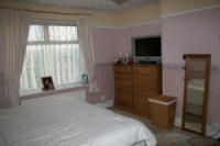 Semi-Detached House, 3 bedrooms, Freehold