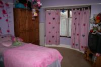 Semi-Detached House, 3 bedrooms, Freehold