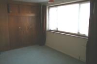 Mid-Terrace House, 2 bedrooms, Freehold