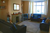 Mid-Terrace House, 3 bedrooms, Freehold