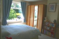 Mid-Terrace House, 3 bedrooms, Freehold