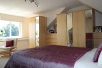 Mid-Terrace House, 3 bedrooms, Freehold