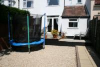 Mid-Terrace House, 3 bedrooms, Freehold