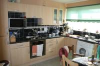 Mid-Terrace House, 2 bedrooms, Freehold