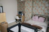 End-of-Terrace House, 2 bedrooms, Freehold