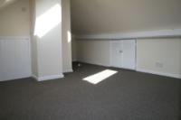 Semi-Detached House, 3 bedrooms, Freehold