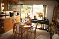 Semi-Detached House, 3 bedrooms, Freehold