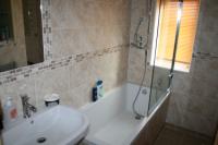 Semi-Detached House, 3 bedrooms, Freehold