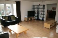 Semi-Detached House, 5 bedrooms, Freehold