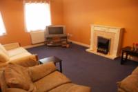 Mid-Terrace House, 4 bedrooms, Freehold