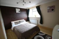 Semi-Detached House, 4 bedrooms, Freehold