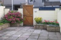 Mid-Terrace House, 3 bedrooms, Freehold