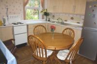 Semi-Detached House, 5 bedrooms, Freehold
