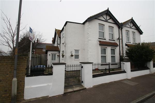 Semi-Detached House, 3 bedrooms