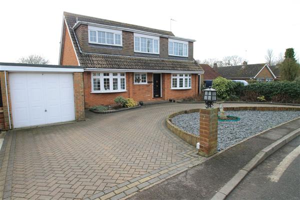 guide price £500,000 to £525,000