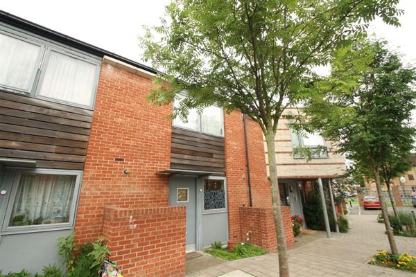 Mid-Terrace House, 2 bedrooms
