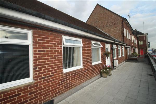 Flat / Apartment, 3 bedrooms, Leasehold