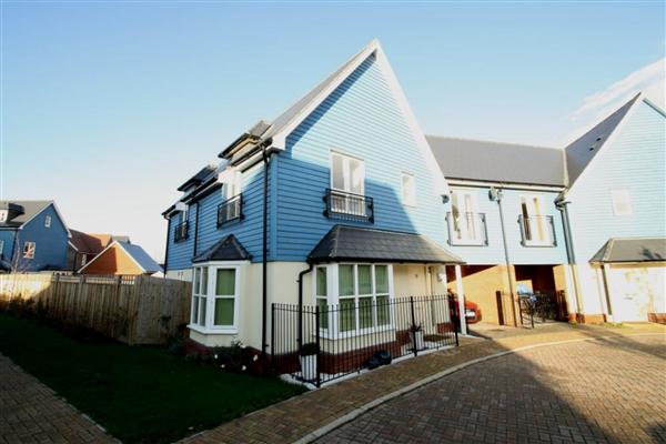 Semi-Detached House, 4 bedrooms
