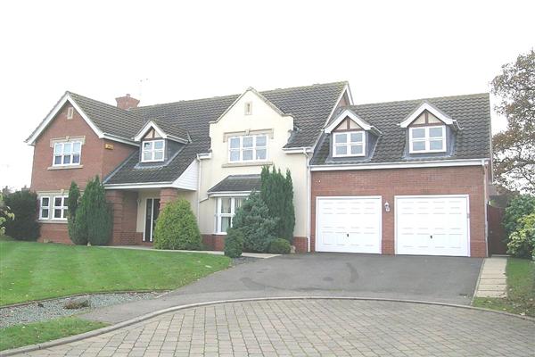 Detached House, 6 bedrooms, Freehold