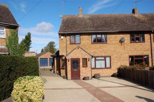 Semi-Detached House, 3 bedrooms, Freehold