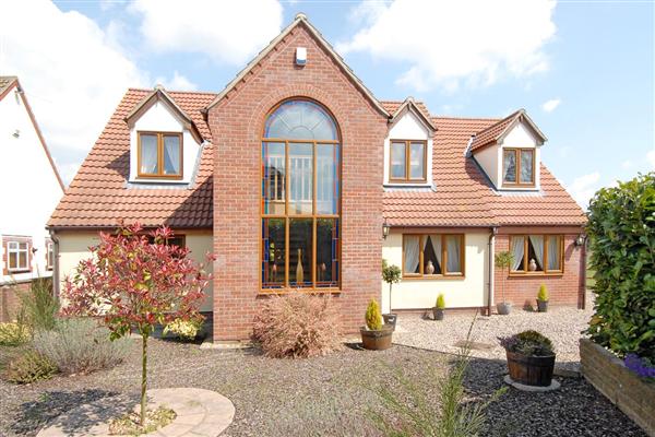 Detached House, 4 bedrooms, Freehold