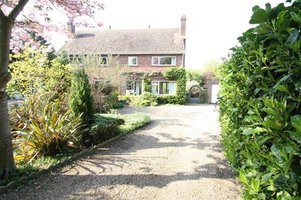Semi-Detached House, 3 bedrooms