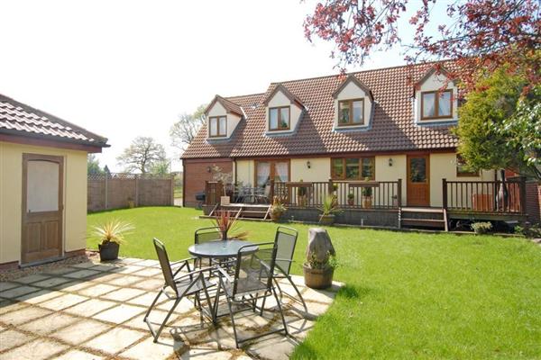 Detached House, 4 bedrooms, Freehold