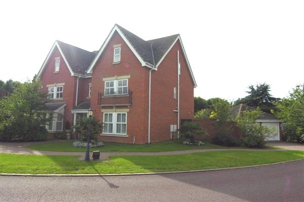 Detached House, 6 bedrooms, Freehold