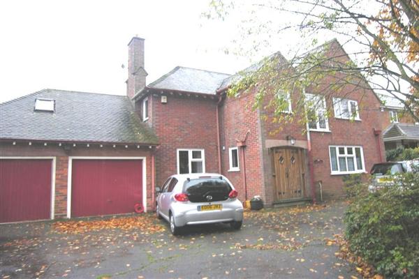 Detached House, 5 bedrooms, Freehold