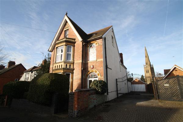 Detached House, 5 bedrooms