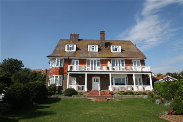 Flat / Apartment, 2 bedrooms, Freehold