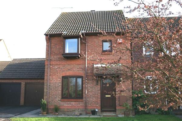 End-of-Terrace House, 3 bedrooms, Freehold