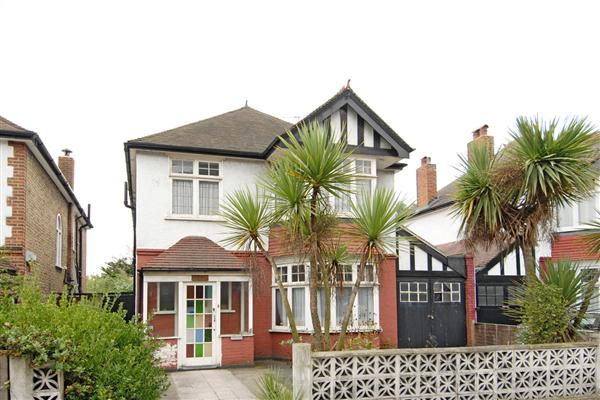 Detached House, 4 bedrooms, Freehold