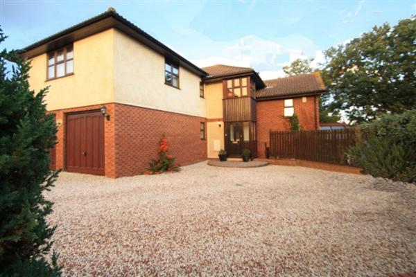 Detached House, 5 bedrooms