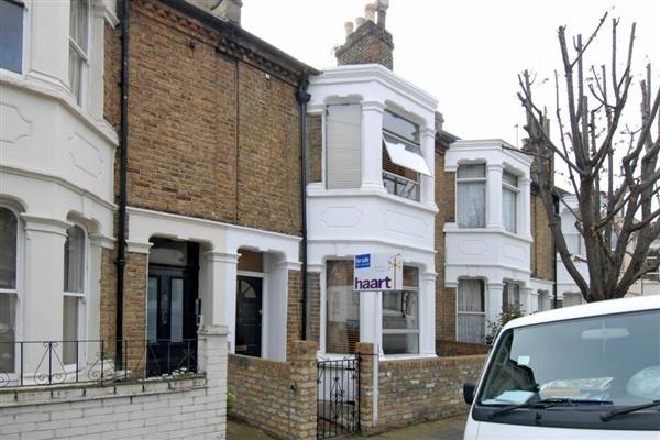 Mid-Terrace House, 3 bedrooms, Freehold